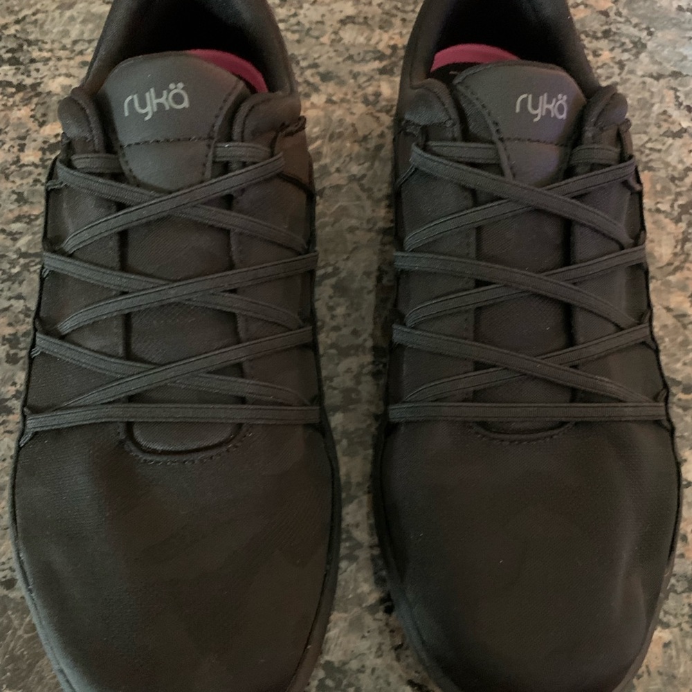 Ryka sneakers/walking
